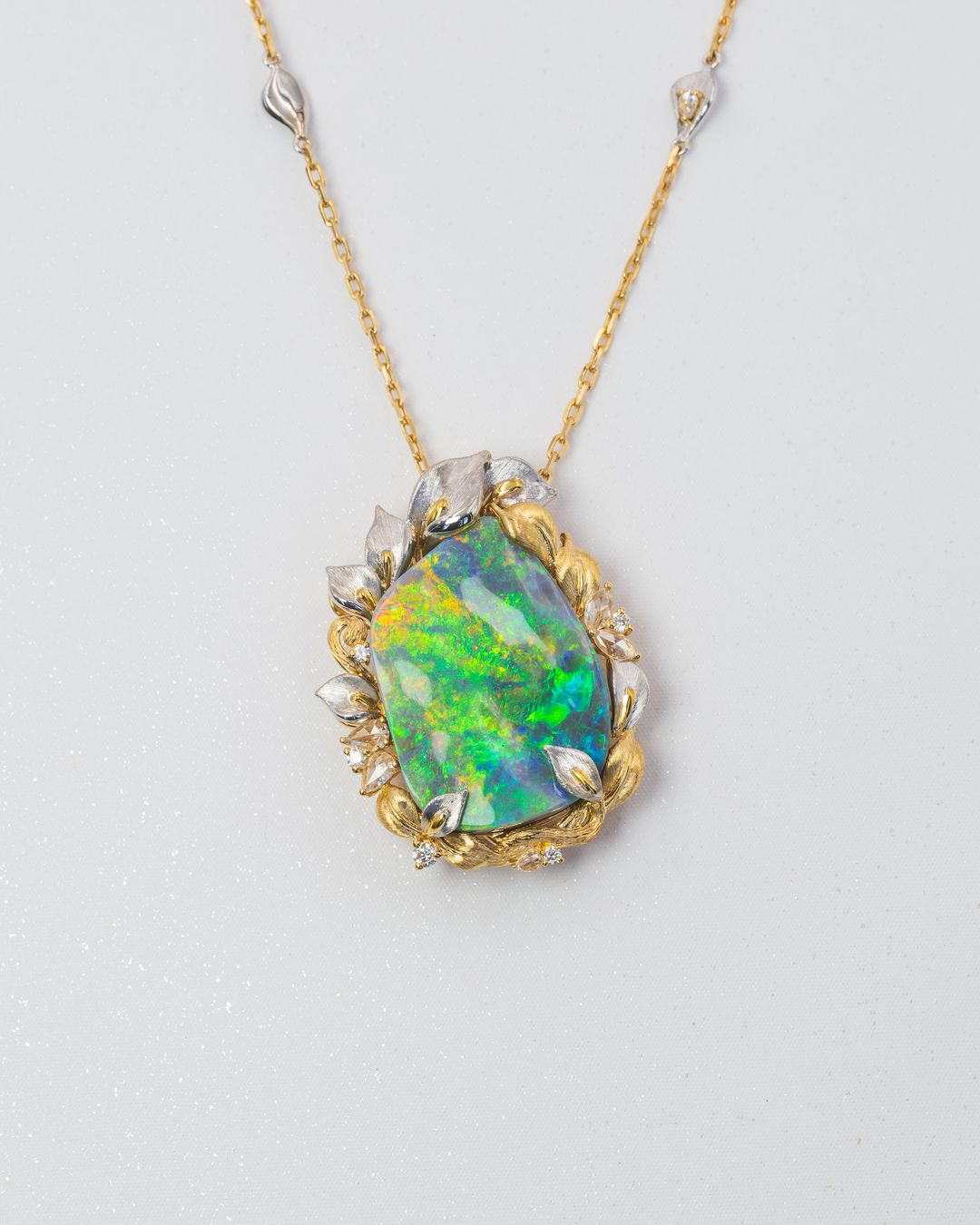 Alocasia Black Opal Pendant - Image 3