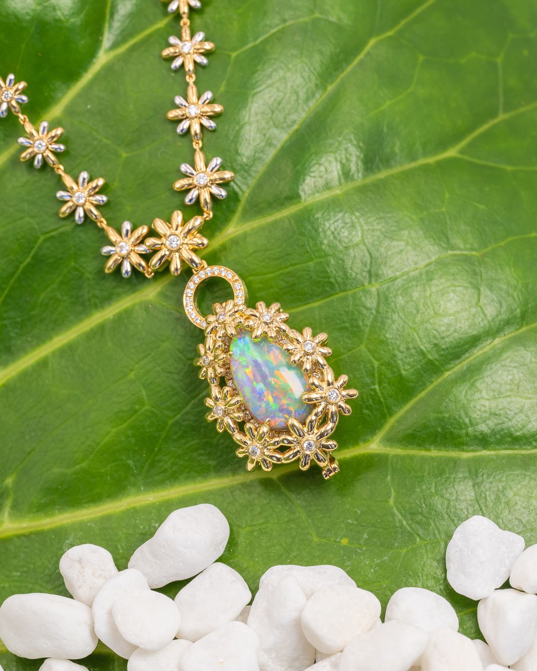 Black Opal Sun Ray Pendant - Image 3